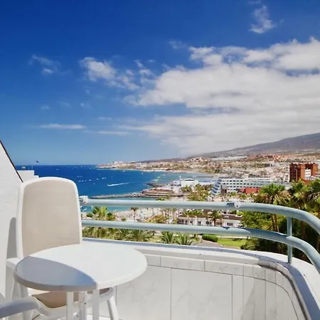 Casa Atlantis With Fantastic Sea-view, Balcony, Heated Pool, Wifi Adeje